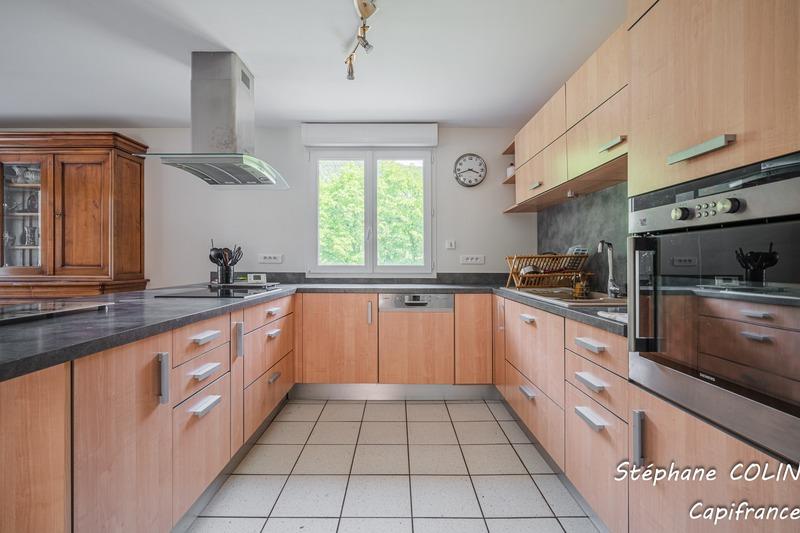 Maison - 183 m² - 8 pièces