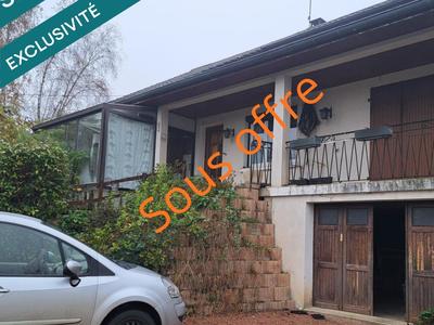 Maison - 90 m² - 5 pièces