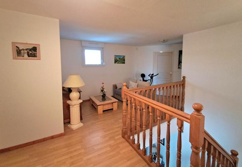 Maison - 160 m² - 8 pièces