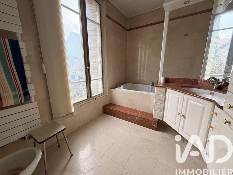 Maison - 112 m² - 8 pièces