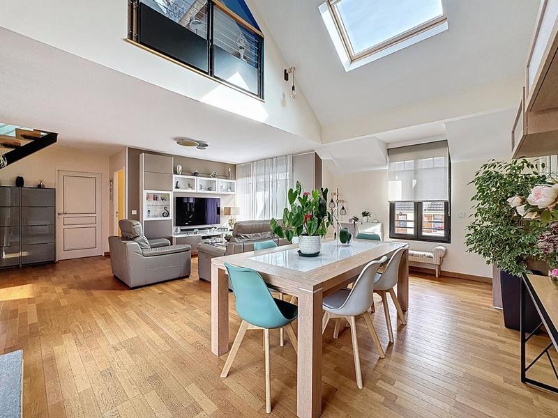 Appartement - 102 m² - 4 pièces