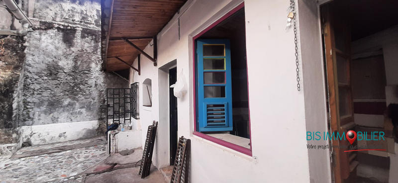 Local commercial - 115 m² - 4 pièces