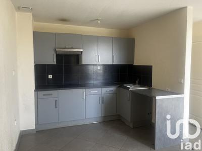 Maison - 300 m² - 12 pièces