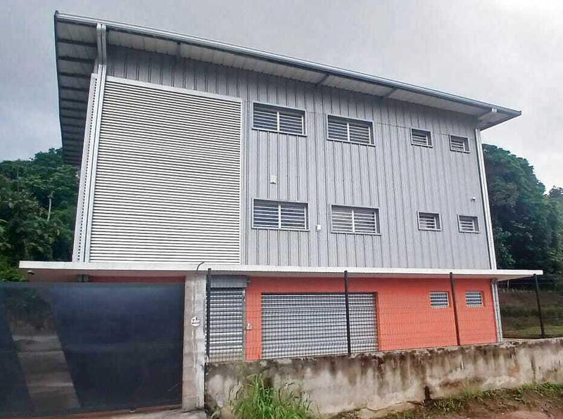 Local d'activités - 89 m²