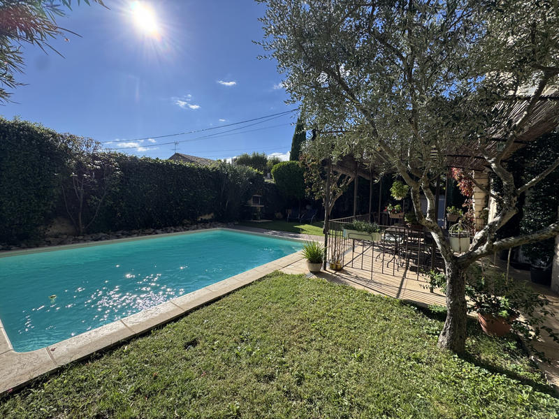 Maison - 213 m² - 7 pièces