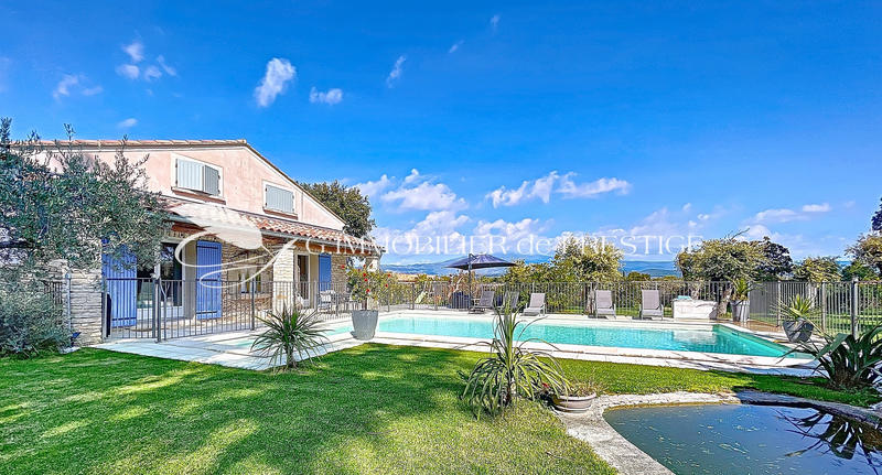 Villa - 146 m² - 6 pièces