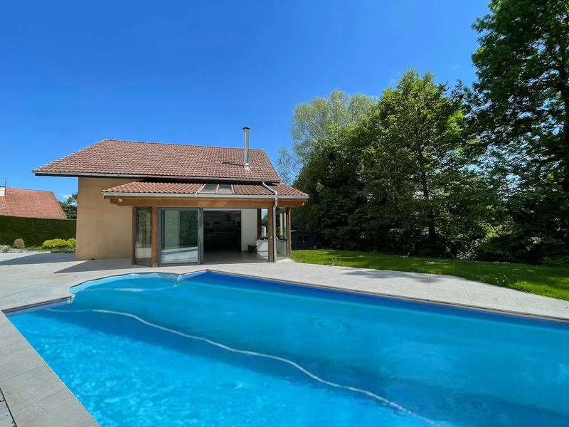 Villa - 141 m² - 6 pièces