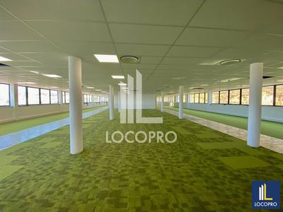 Bureau - 8 060 m²