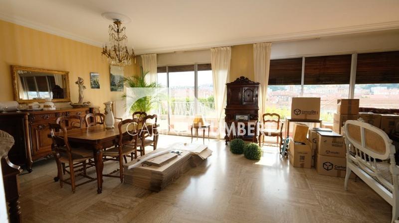 Appartement - 147 m² - 5 pièces