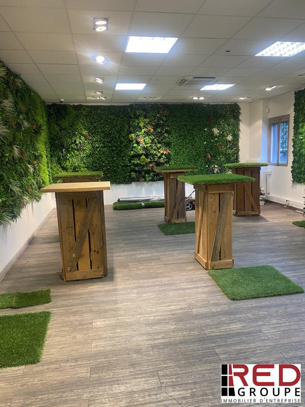 Entrepôt - 1 891 m²