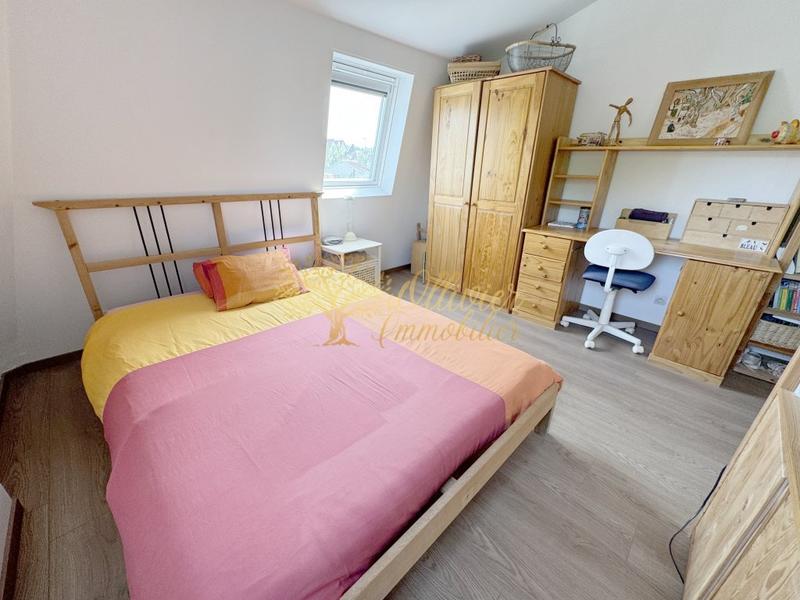 Maison - 209 m² - 8 pièces