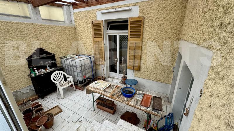 Maison ancienne - 167 m² - 8 pièces