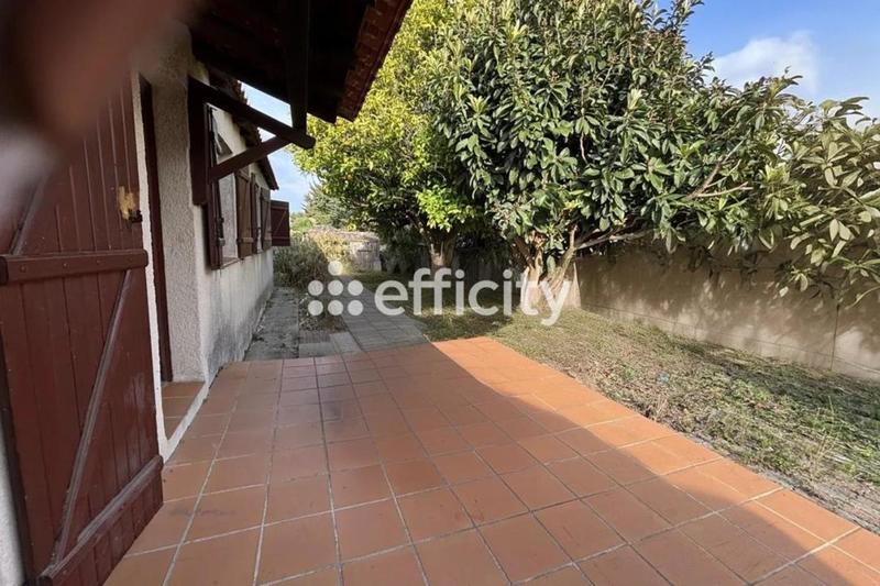 Villa - 100 m² - 5 pièces