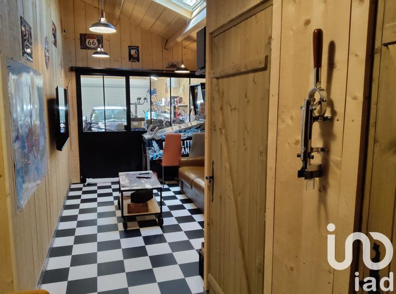 Maison - 200 m² - 8 pièces