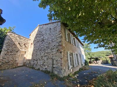 Maison - 113 m² - 9 pièces