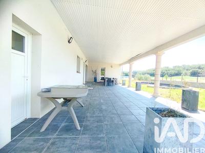 Maison - 153 m² - 5 pièces