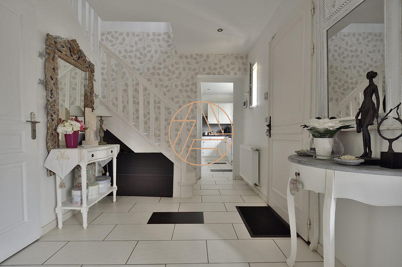 Maison - 147 m² - 7 pièces