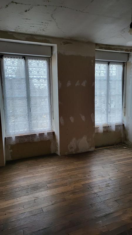 Maison - 182 m² - 11 pièces