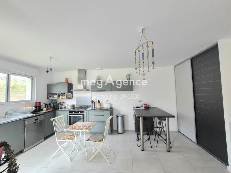 Maison - 93 m² - 5 pièces
