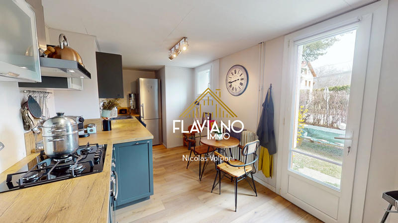 Appartement - 108 m² - 4 pièces