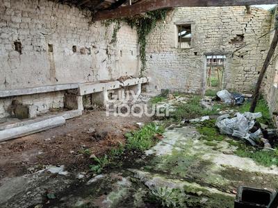 Maison - 160 m² - 1 pièce