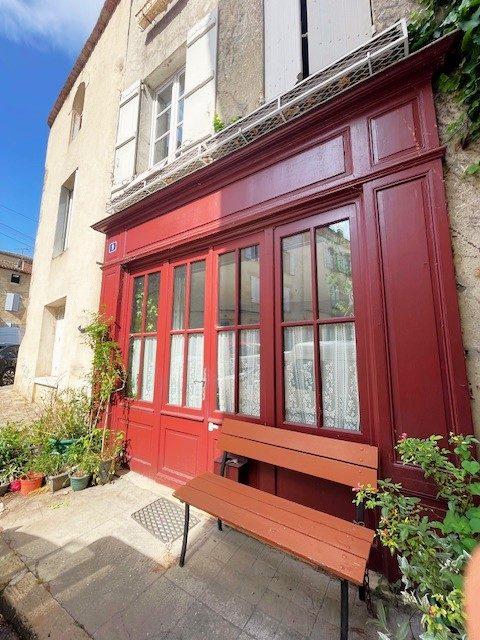 Maison - 185 m² - 10 pièces