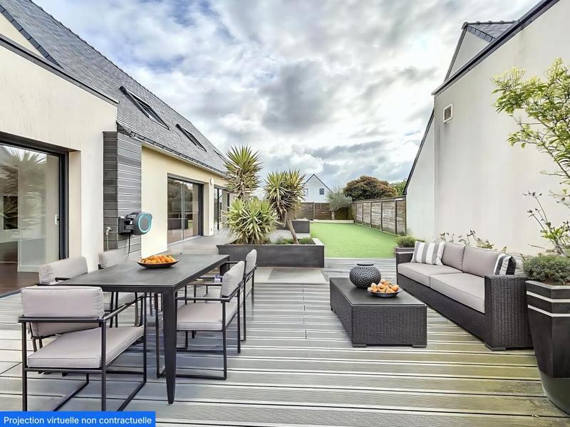 Maison - 222 m² - 7 pièces