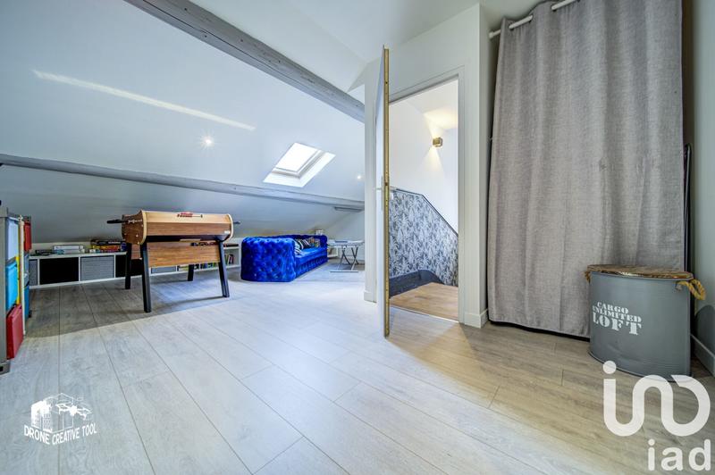 Maison - 323 m² - 13 pièces