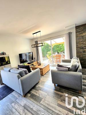 Maison - 88 m² - 4 pièces