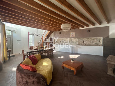 Maison - 180 m² - 7 pièces