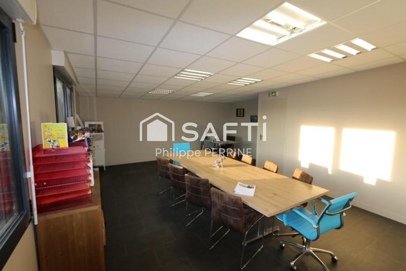 Local commercial - 621 m² - 6 pièces