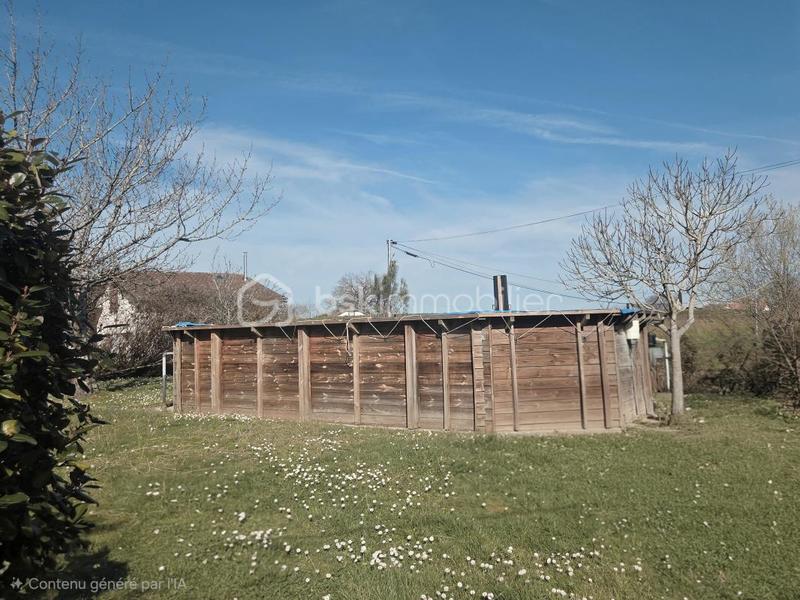 Maison - 186 m² - 8 pièces