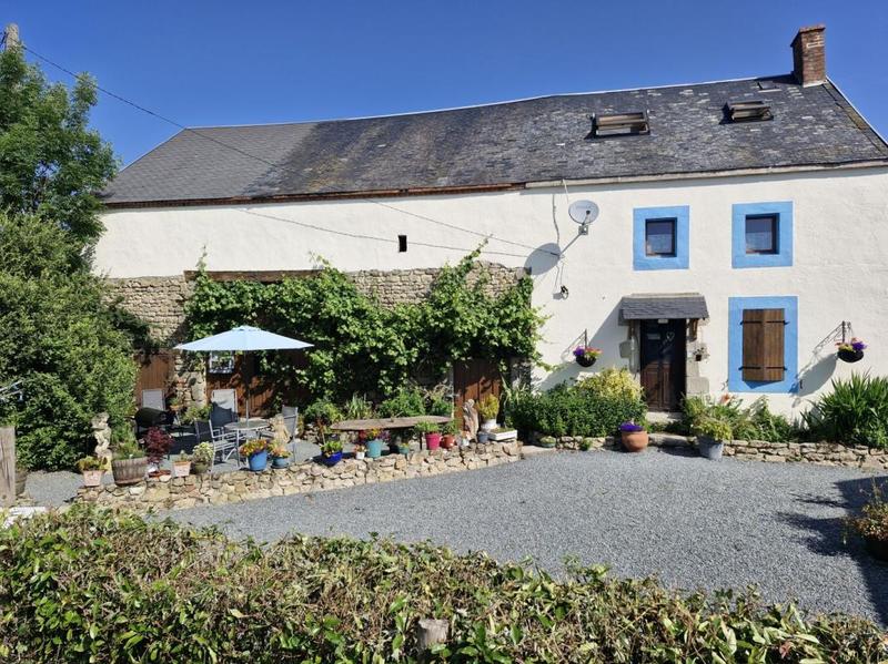 Maison - 96 m² - 4 pièces