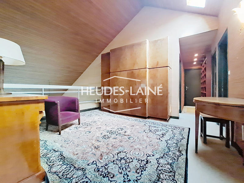 Maison - 225 m² - 7 pièces