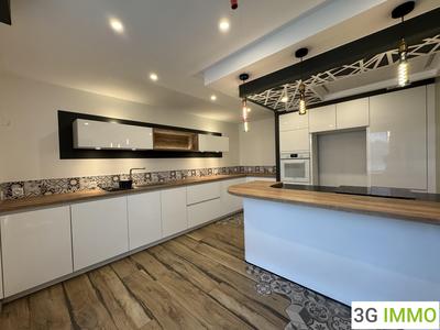 Maison contemporaine - 158 m² - 7 pièces