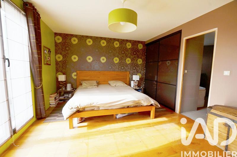 Maison - 165 m² - 8 pièces