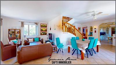 Villa - 143 m² - 6 pièces