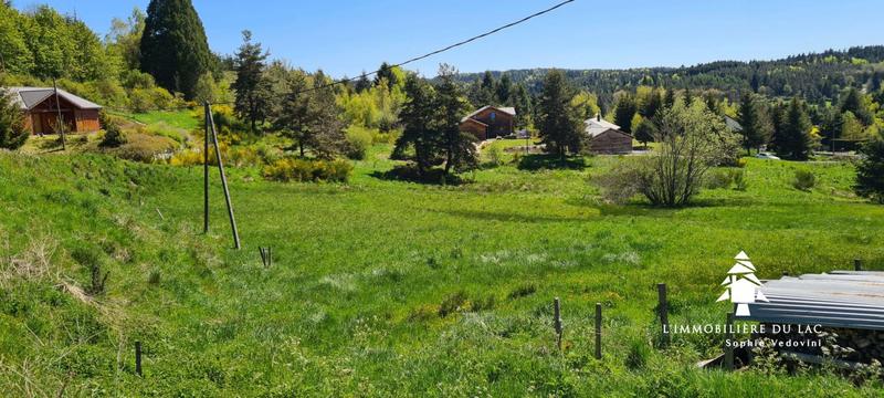 Terrain constructible - 1 950 m²