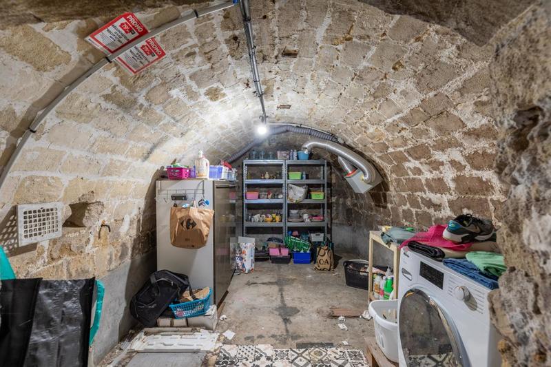 Maison bourgeoise - 250 m² - 14 pièces