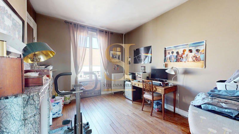 Maison - 143 m² - 8 pièces