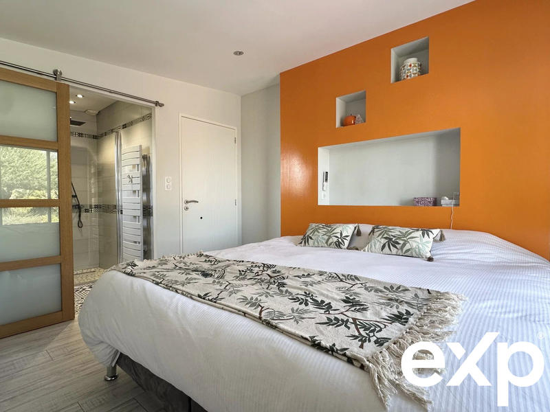 Villa - 187 m² - 13 pièces