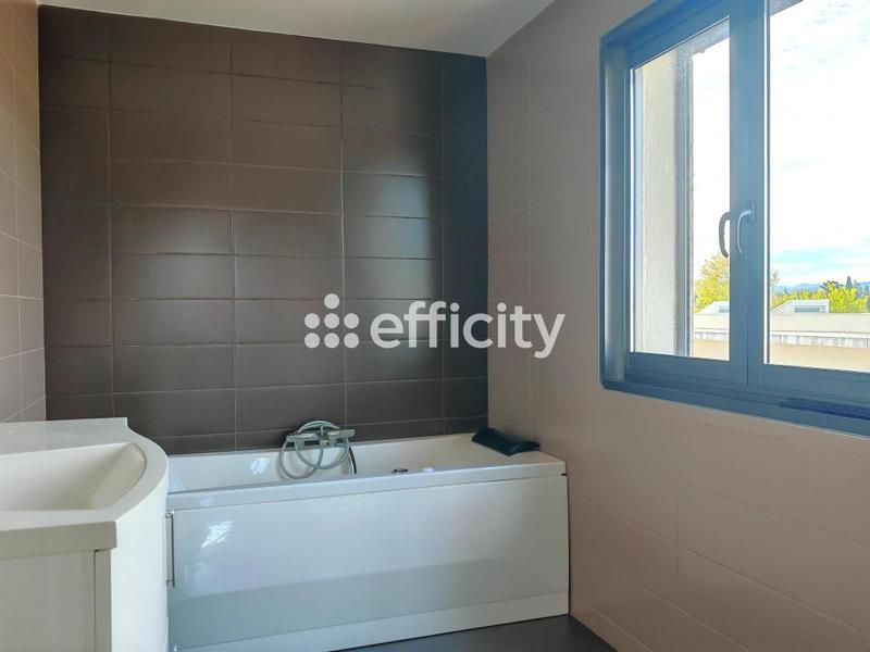 Villa - 147 m² - 4 pièces