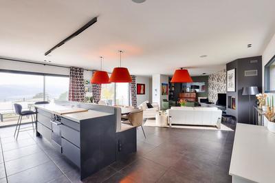 Villa - 180 m² - 6 pièces