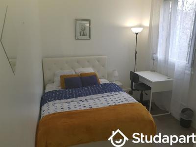 Chambre - 25 m² - 1 pièce