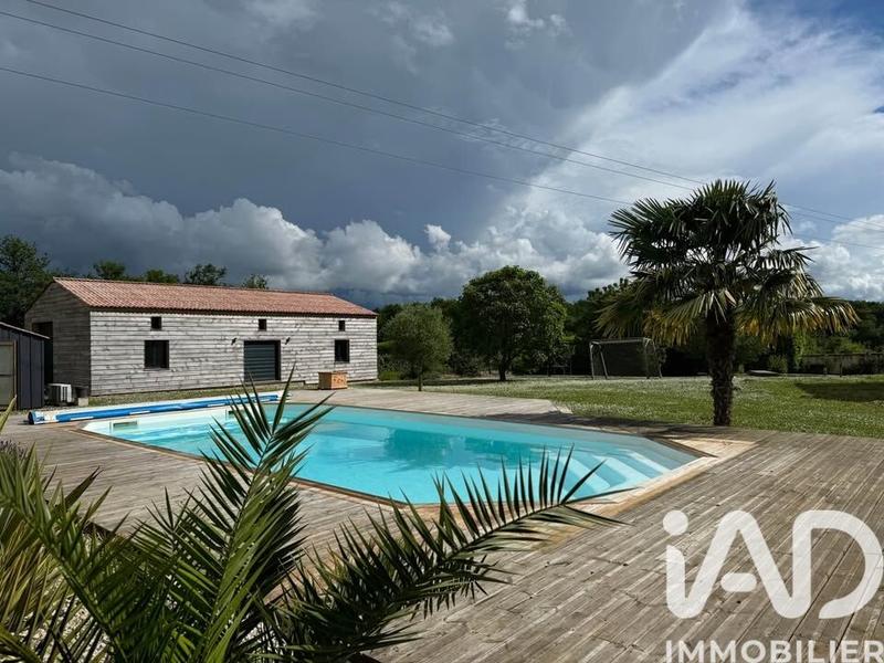 Maison - 155 m² - 6 pièces