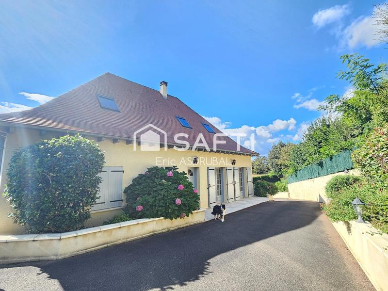 Maison - 200 m² - 6 pièces