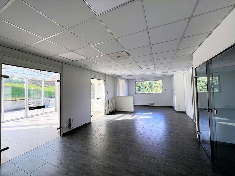 Maison - 198 m² - 8 pièces