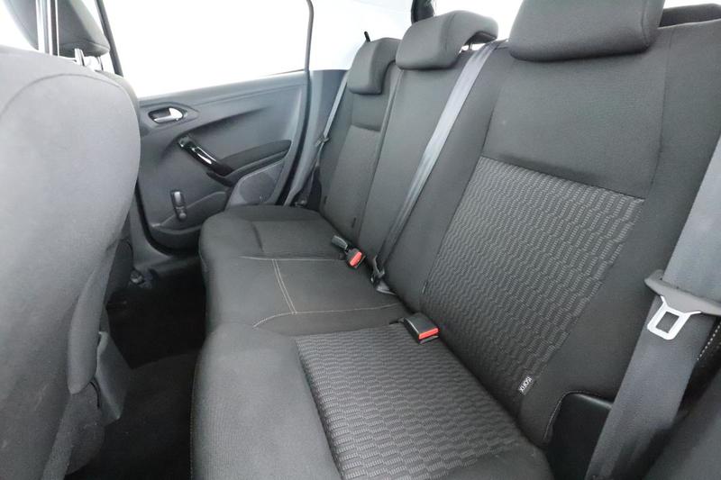 Peugeot 208 1.6 Blue-HDi Style 5p 75 ch