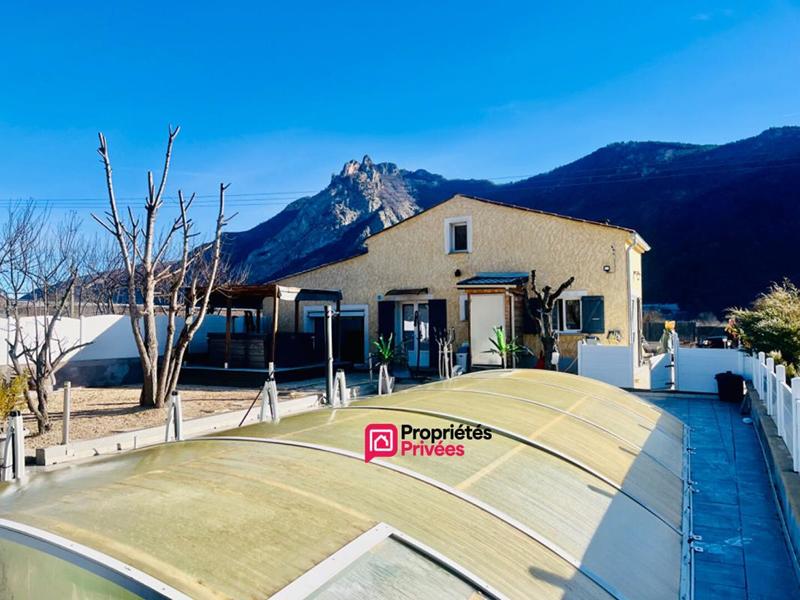 Maison - 175 m² - 5 pièces