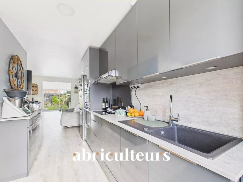 Maison - 100 m² - 6 pièces